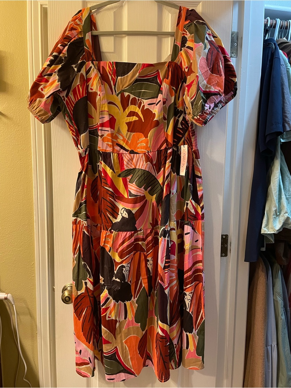 Multicolor Tropical Puff-Sleeve Midi Dress